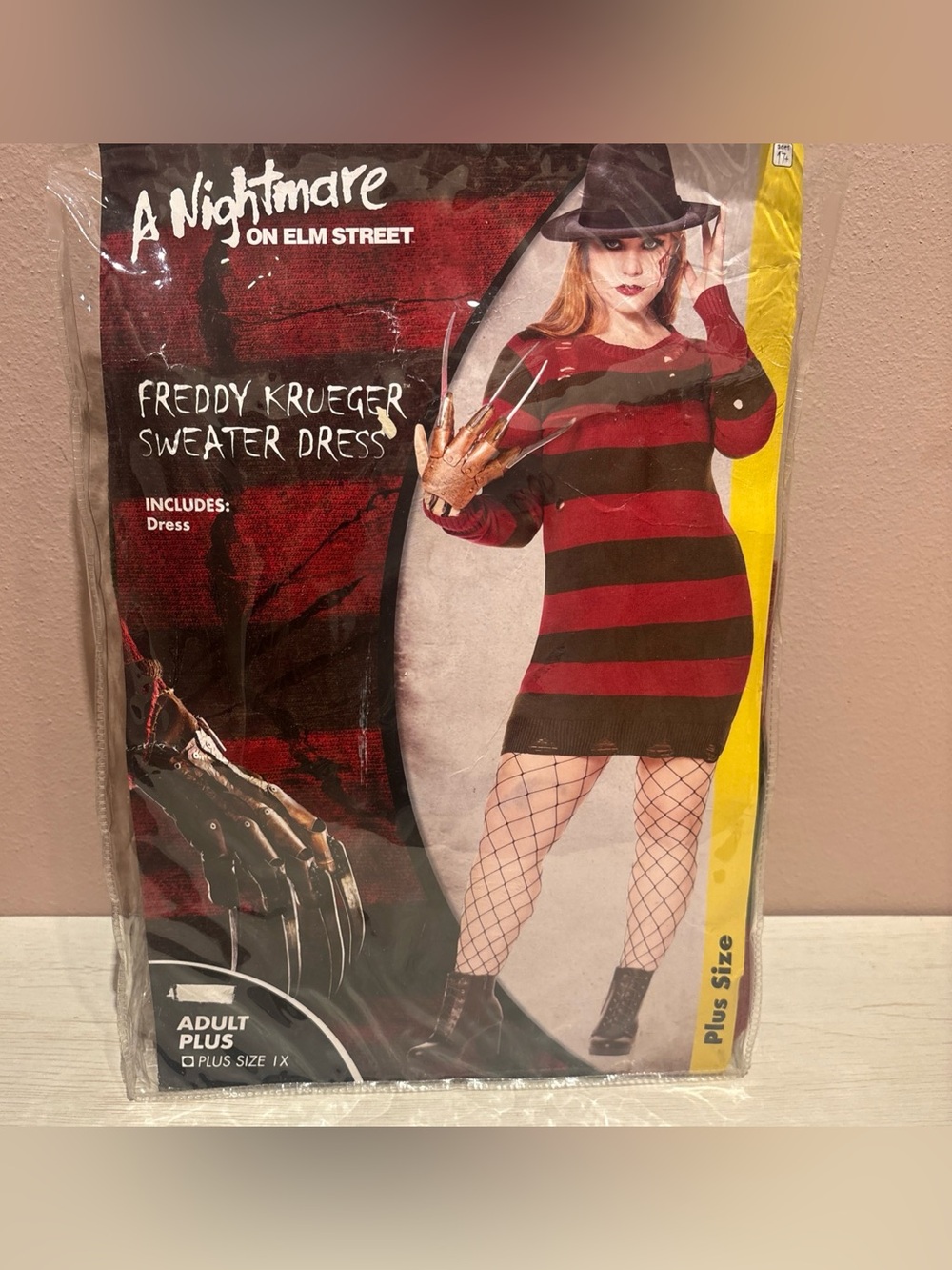 Freddy Krueger Costume Sweater Nightmare on Elm Street Women’s Sz 1X